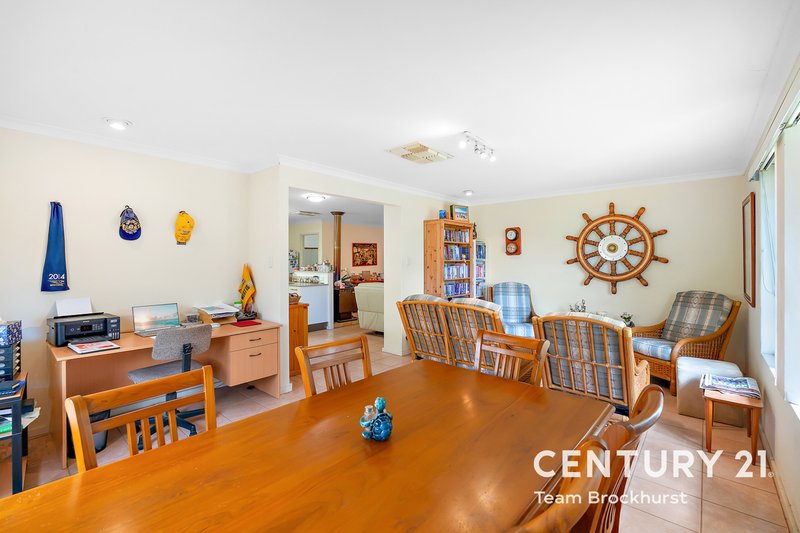 Photo - 25 Larkspur Place, Thornlie WA 6108 - Image 25