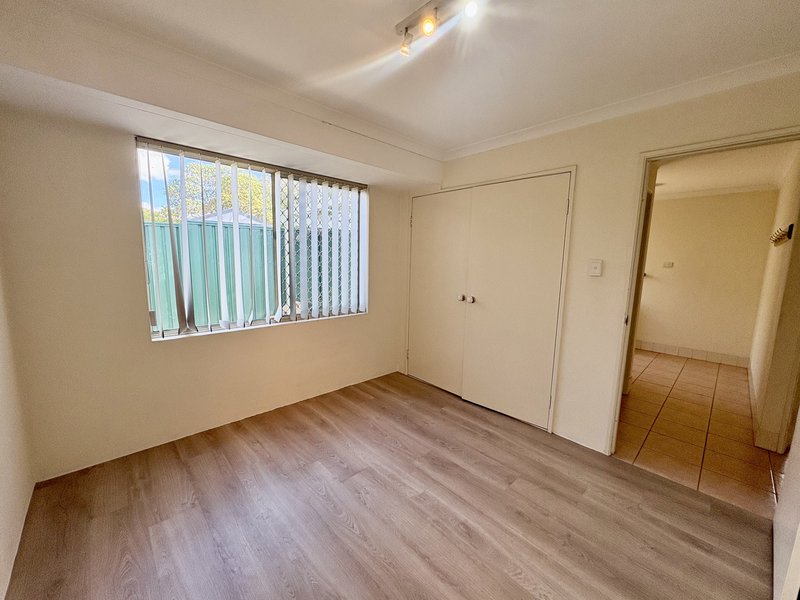 Photo - 25 Larkspur Place, Thornlie WA 6108 - Image 12