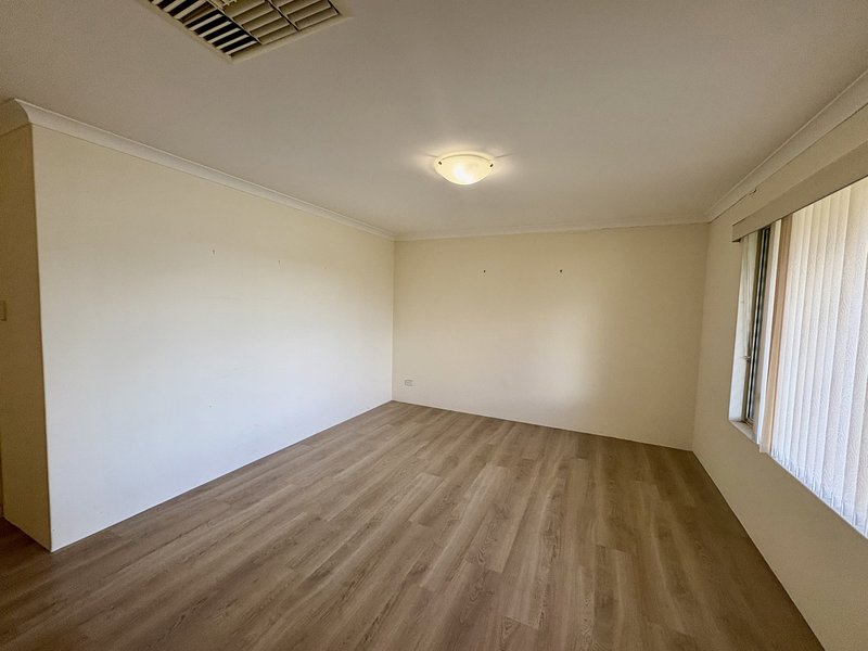 Photo - 25 Larkspur Place, Thornlie WA 6108 - Image 13