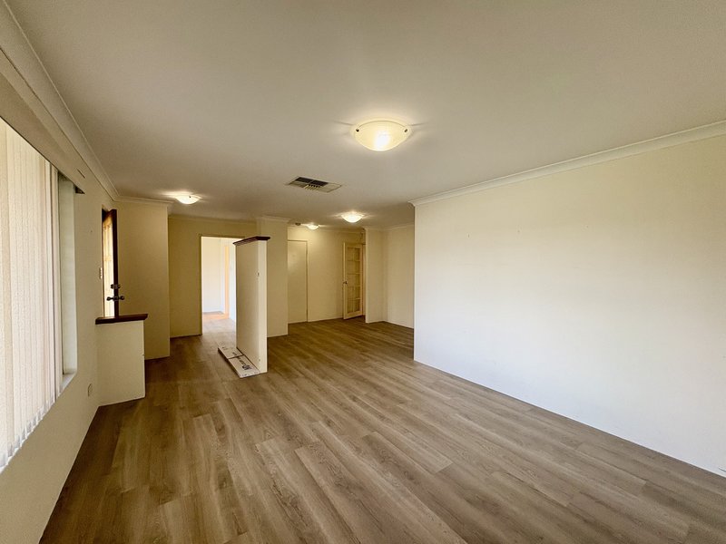 Photo - 25 Larkspur Place, Thornlie WA 6108 - Image 15