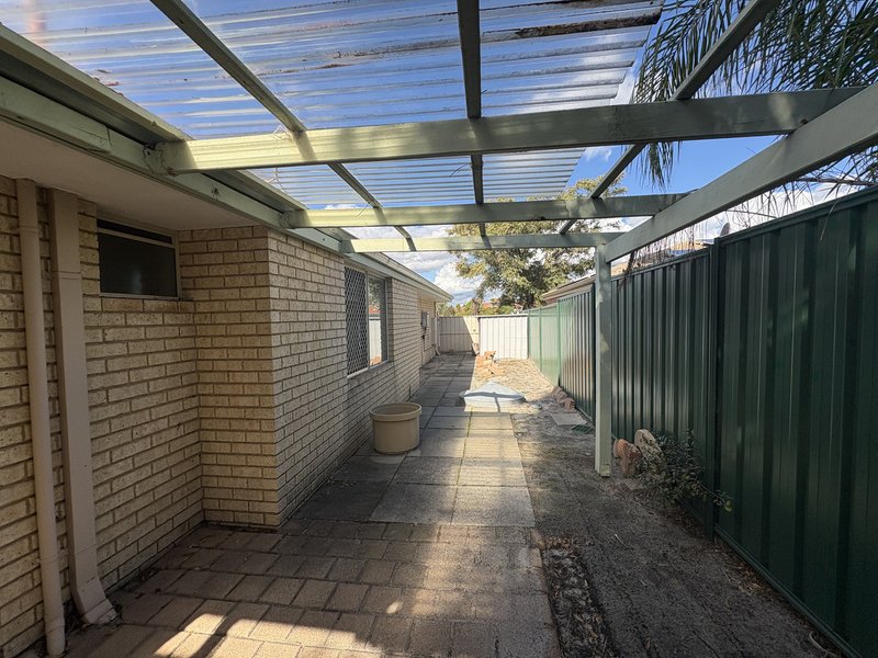 Photo - 25 Larkspur Place, Thornlie WA 6108 - Image 17