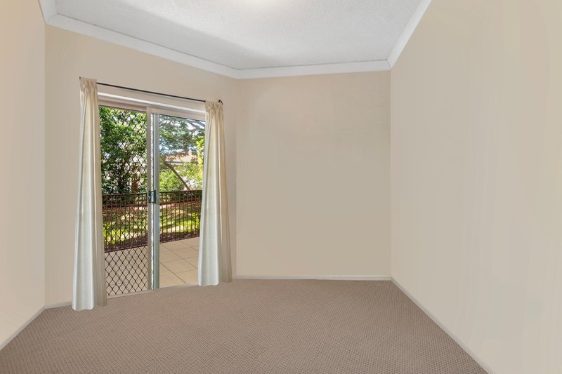 Photo - 2/5 Laura Street, Lutwyche QLD 4030 - Image 8