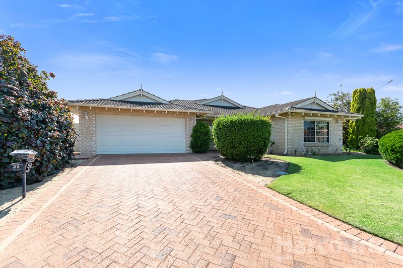 25 Laurelston Heights, Woodvale WA 6026