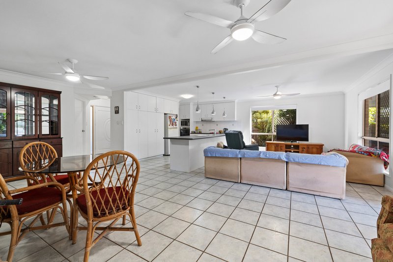 Photo - 25 Lawn Terrace, Capalaba QLD 4157 - Image 7