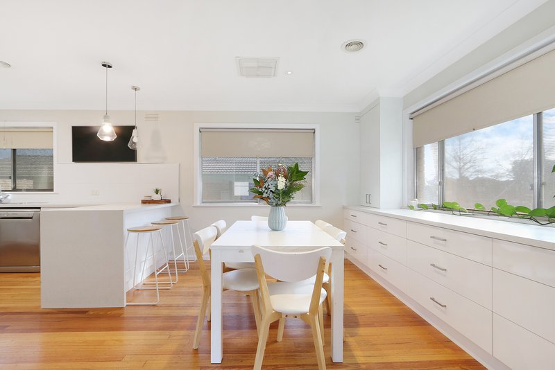 Photo - 25 Lawrence Street, Wodonga VIC 3690 - Image 3