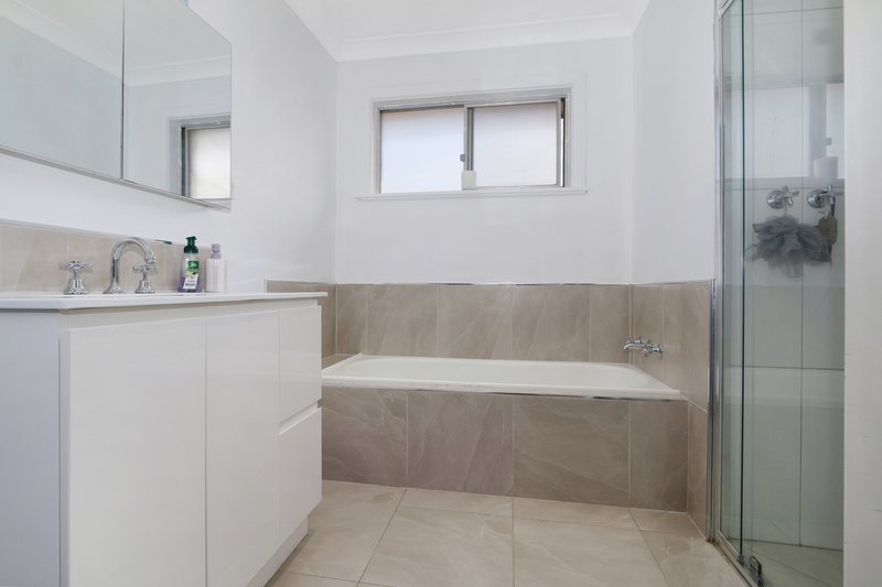 Photo - 25 Lawrence Street, Wodonga VIC 3690 - Image 6