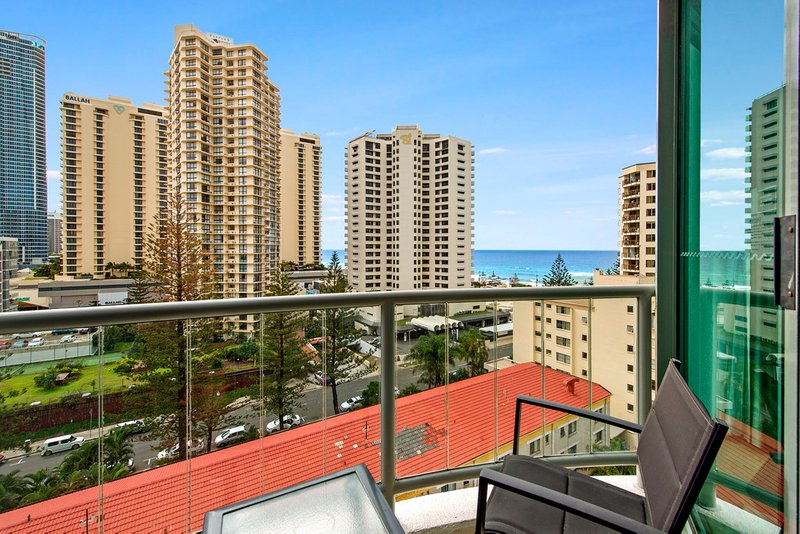 Photo - 25 Laycock Street, Surfers Paradise QLD 4217 - Image 6