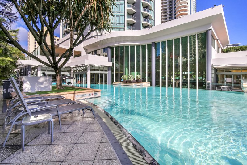 Photo - 25 Laycock Street, Surfers Paradise QLD 4217 - Image 13