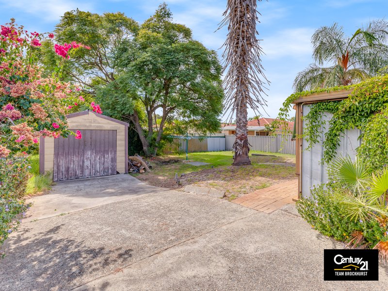 Photo - 25 Lester Drive, Thornlie WA 6108 - Image 5