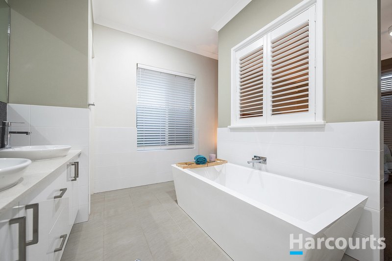 Photo - 25 Letterkenny Road, Bullsbrook WA 6084 - Image 6