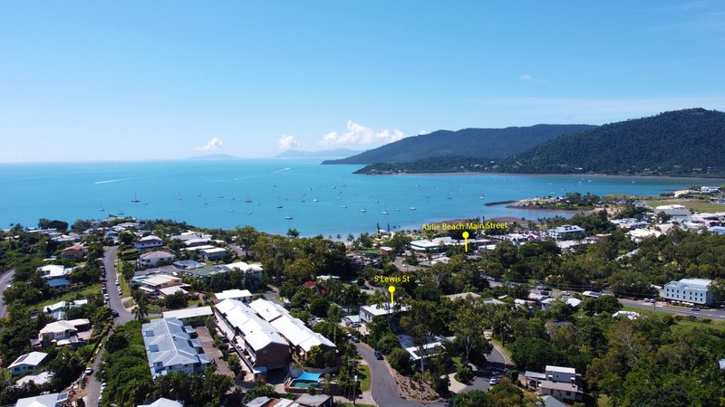 Photo - 2/5 Lewis Street, Airlie Beach QLD 4802 - Image 2