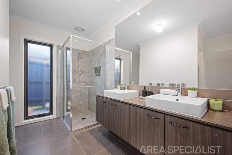 Photo - 25 Lily Way, Skye VIC 3977 - Image 14