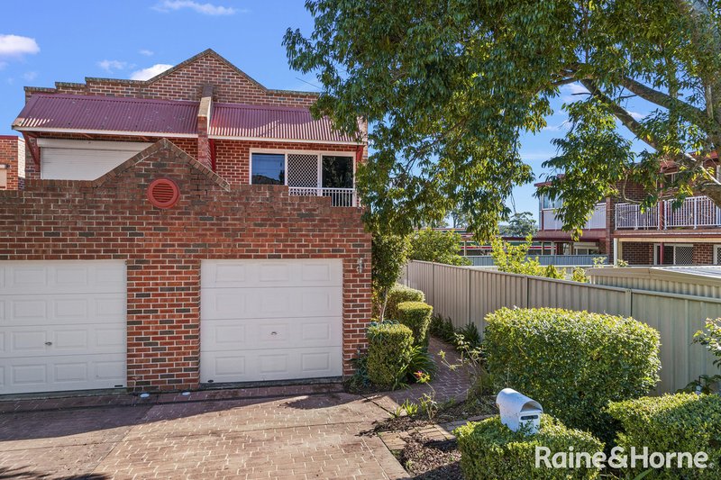 Photo - 25 Lionel Street, Ingleburn NSW 2565 - Image 3