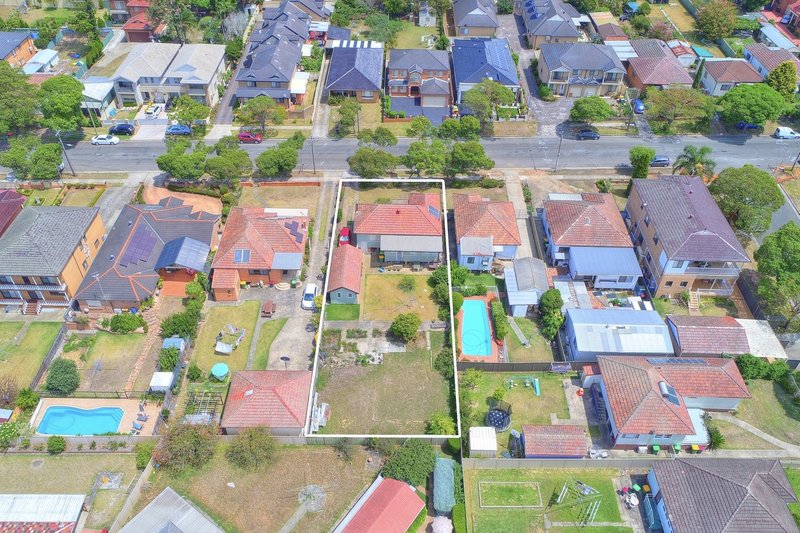 Photo - 25 Little Road, Bankstown NSW 2200 - Image 10