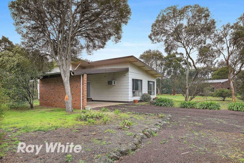 Photo - 25 Lockyers Road, Lara VIC 3212 - Image 11