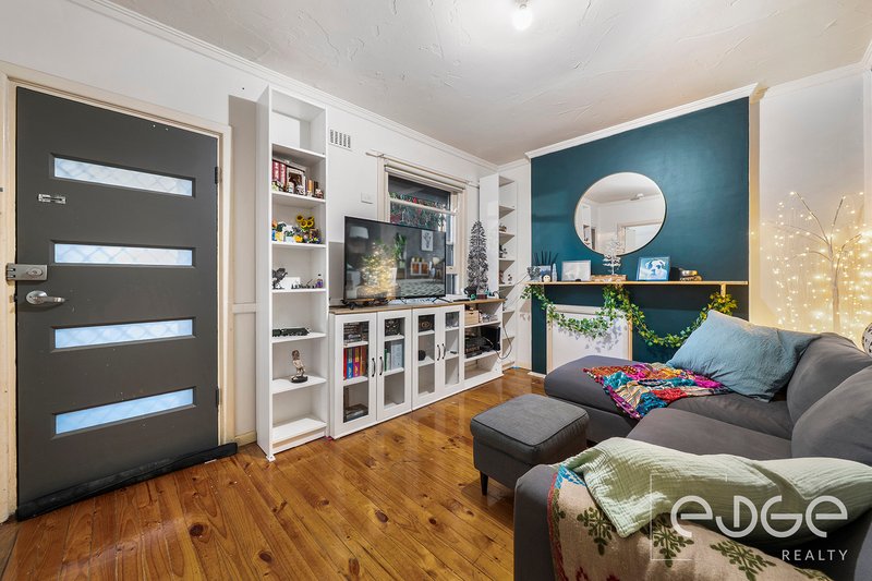 Photo - 25 Longbridge Road, Davoren Park SA 5113 - Image 2