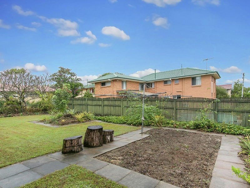 Photo - 25 Longridge Street, Macgregor QLD 4109 - Image 14