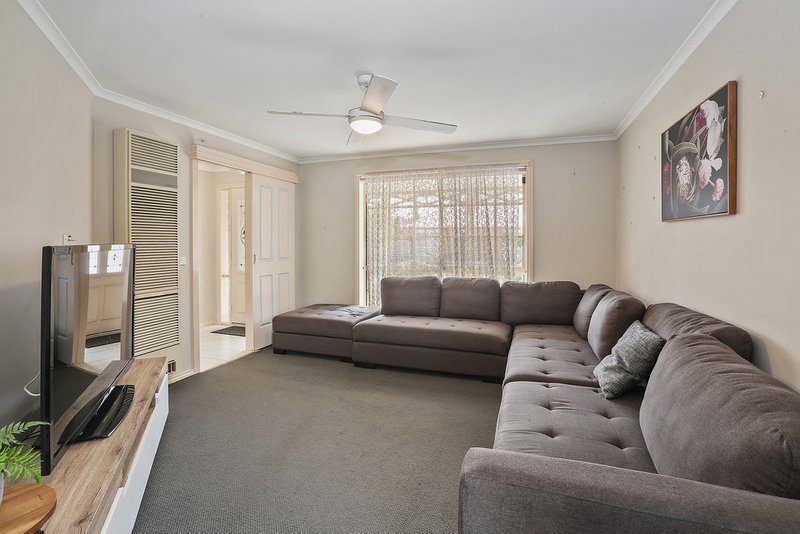 Photo - 25 Looker Street, Lara VIC 3212 - Image 4