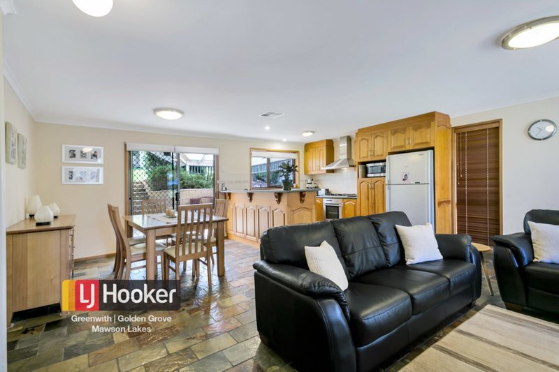 Photo - 25 Lubbock Court, Wynn Vale SA 5127 - Image 3