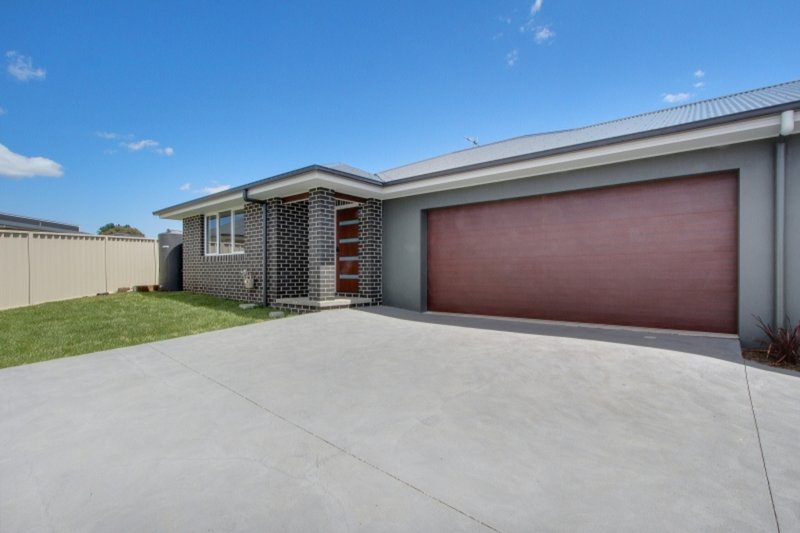 2/5 Lucas Close, Goulburn NSW 2580