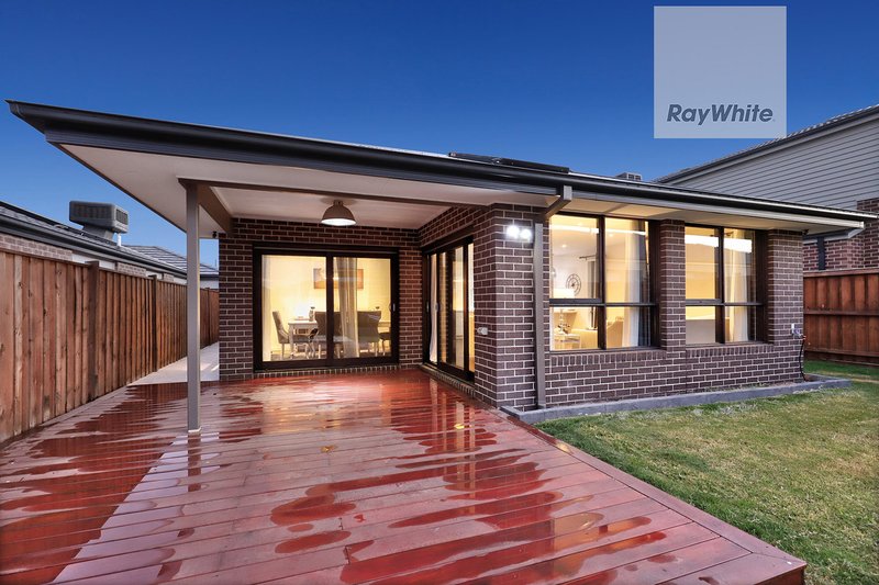 Photo - 25 Lucy Crescent, Greenvale VIC 3059 - Image 15