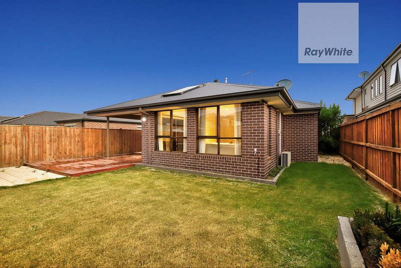 Photo - 25 Lucy Crescent, Greenvale VIC 3059 - Image 16