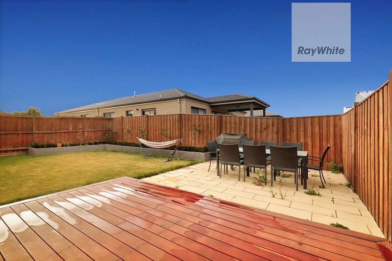 Photo - 25 Lucy Crescent, Greenvale VIC 3059 - Image 17