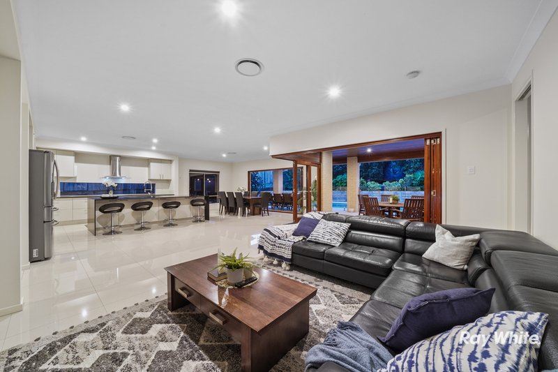 Photo - 25 Lynette Way, Daisy Hill QLD 4127 - Image 9