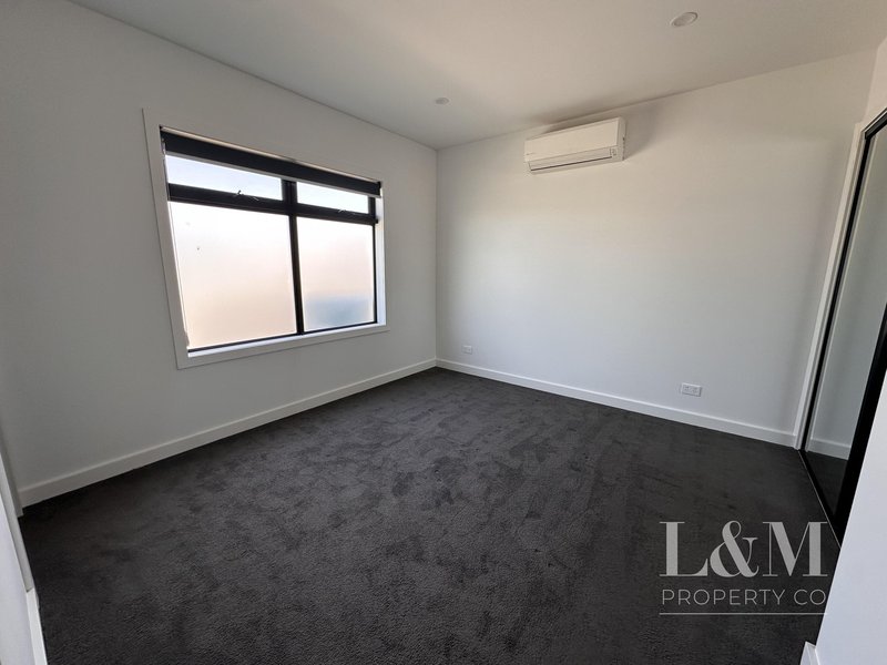 Photo - 2/5 Lyons Street, Glenroy VIC 3046 - Image 5