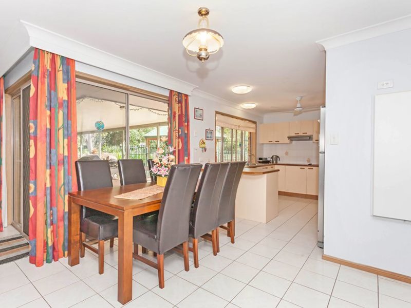 Photo - 25 Mackunda Court, Park Ridge South QLD 4125 - Image 18