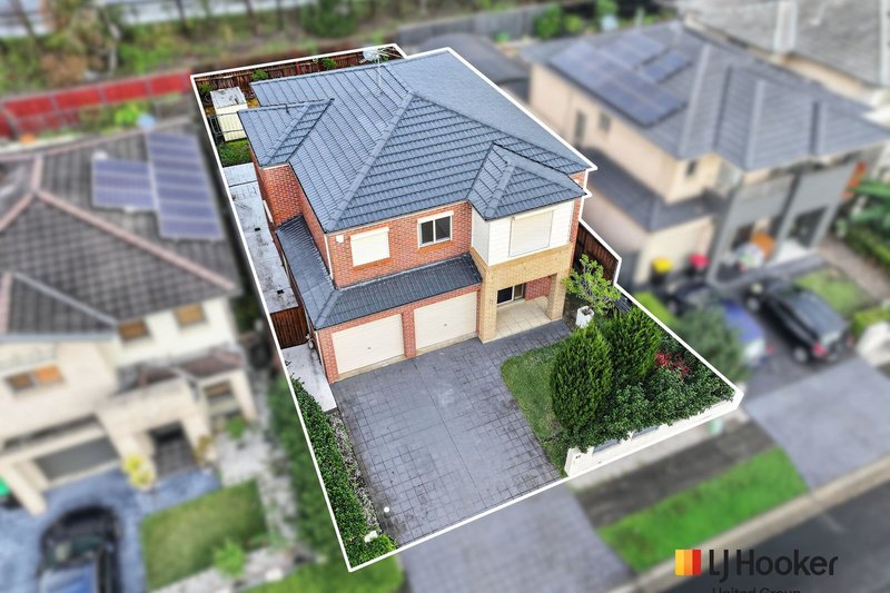 Photo - 25 Magento Place, Prestons NSW 2170 - Image 2