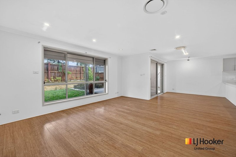 Photo - 25 Magento Place, Prestons NSW 2170 - Image 7