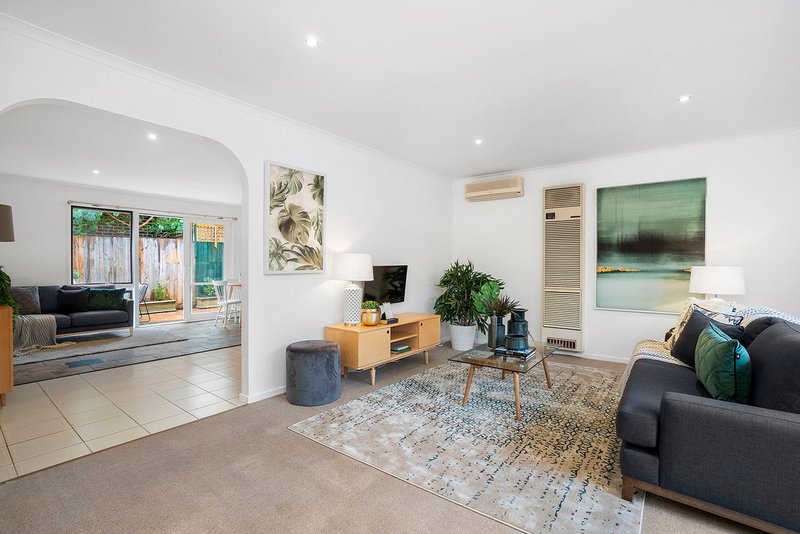 Photo - 2/5 Maher Street, Highett VIC 3190 - Image 3