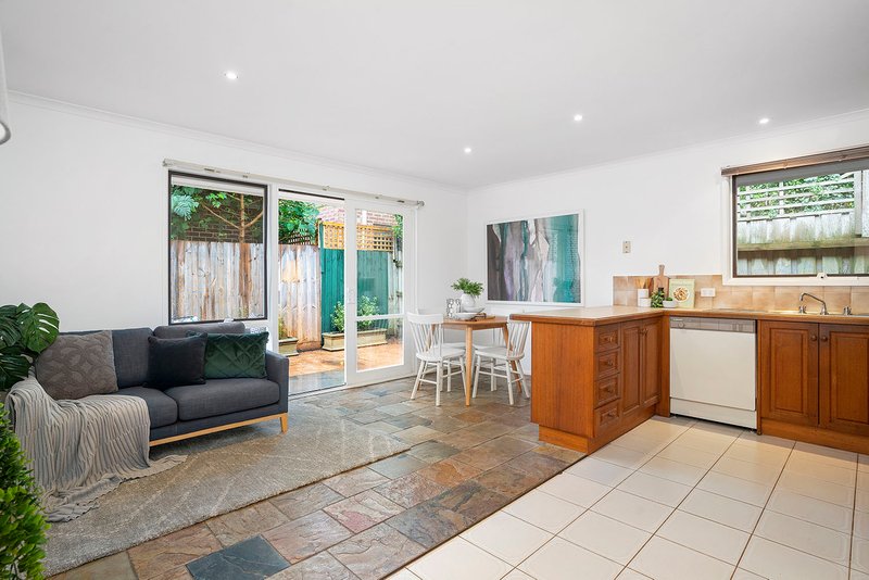 Photo - 2/5 Maher Street, Highett VIC 3190 - Image 7