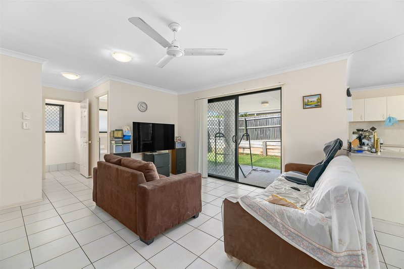 Photo - 25 Mair Drive, Goodna QLD 4300 - Image 3