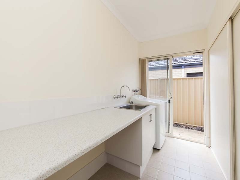 Photo - 25 Manchester Way, Canning Vale WA 6155 - Image 11