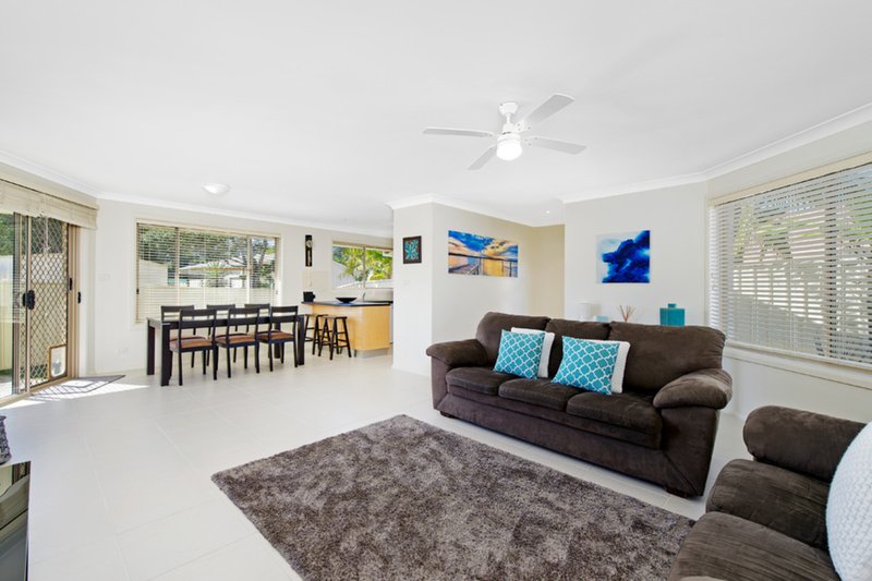 Photo - 2/5 Margaret Close, Port Macquarie NSW 2444 - Image 2