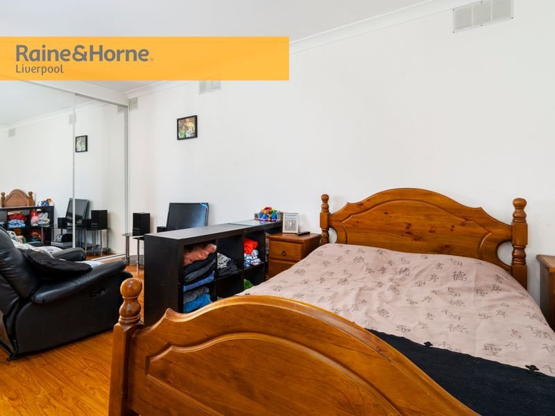 Photo - 25 Market Street, Moorebank NSW 2170 - Image 13