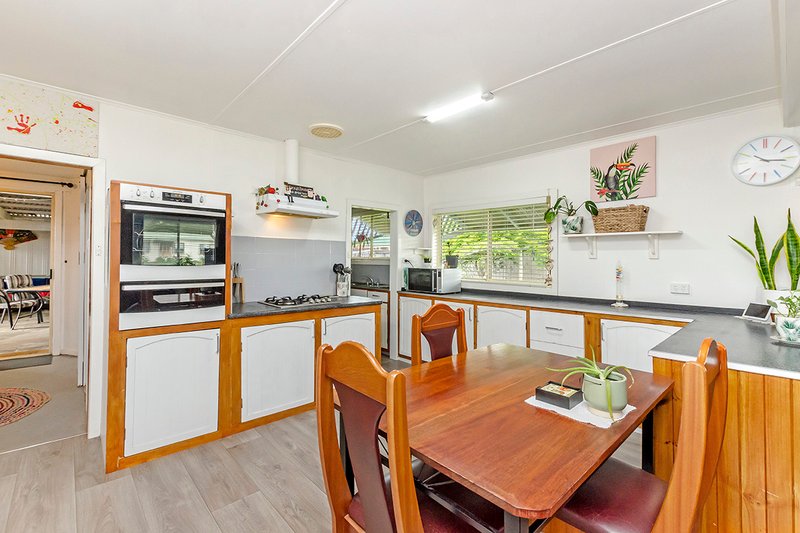 Photo - 25 Markham Street, Heywood VIC 3304 - Image 4