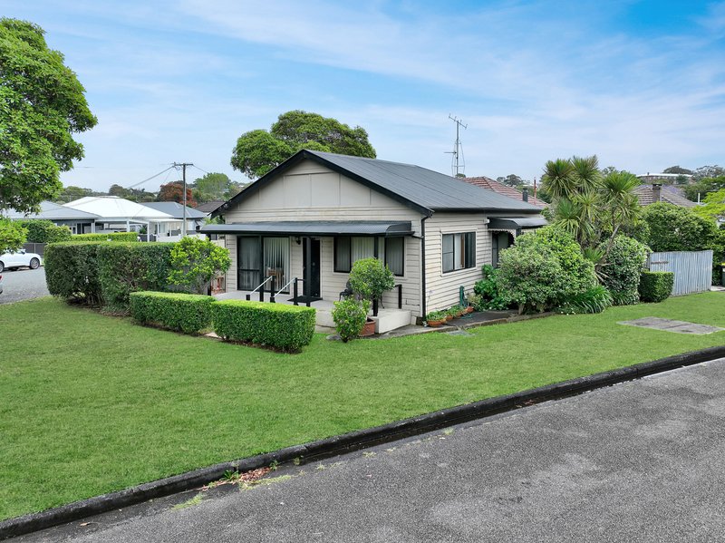 25 Marks Street, Belmont NSW 2280