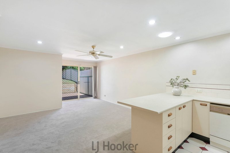Photo - 2/5 Marquis Close, Valentine NSW 2280 - Image 5
