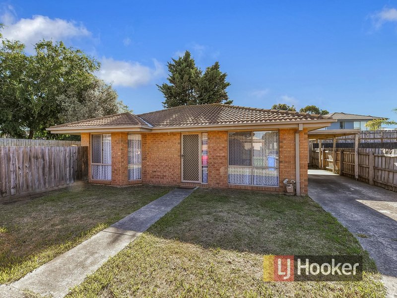 2/5 Maureen Close, Cranbourne West VIC 3977