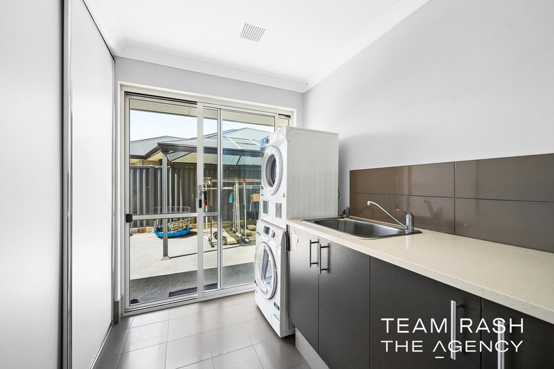 Photo - 25 Mayroyd Drive, Ellenbrook WA 6069 - Image 19