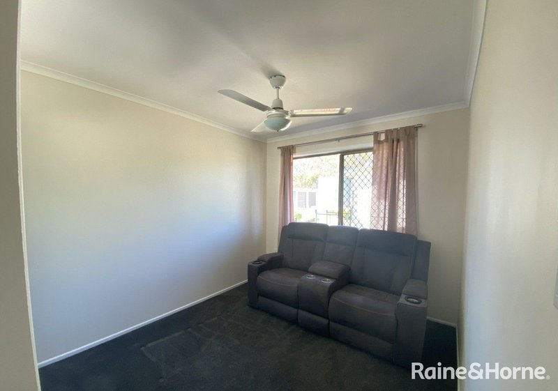 Photo - 2/5 Mccann Street, South Gladstone QLD 4680 - Image 7