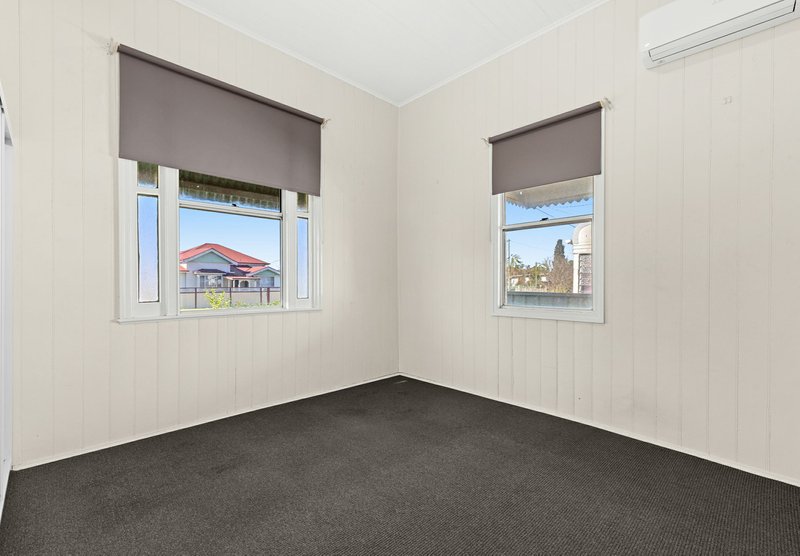Photo - 25 Mcevoy Street, Warwick QLD 4370 - Image 4