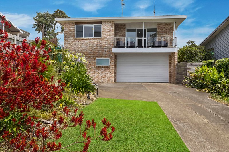 Photo - 25 Mcgee Avenue, Wamberal NSW 2260 - Image 3