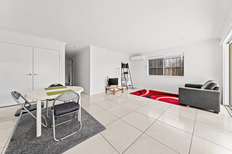 Photo - 2/5 Mcgill Street, Raceview QLD 4305 - Image 8