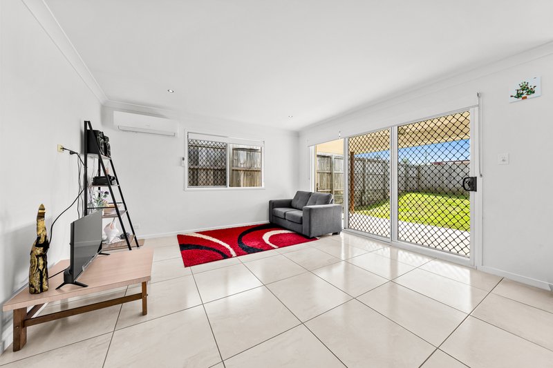 Photo - 2/5 Mcgill Street, Raceview QLD 4305 - Image 10