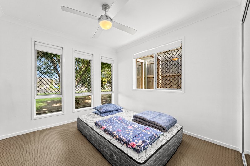 Photo - 2/5 Mcgill Street, Raceview QLD 4305 - Image 15