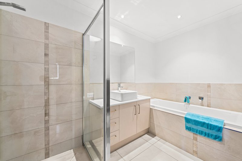 Photo - 2/5 Mcgill Street, Raceview QLD 4305 - Image 17